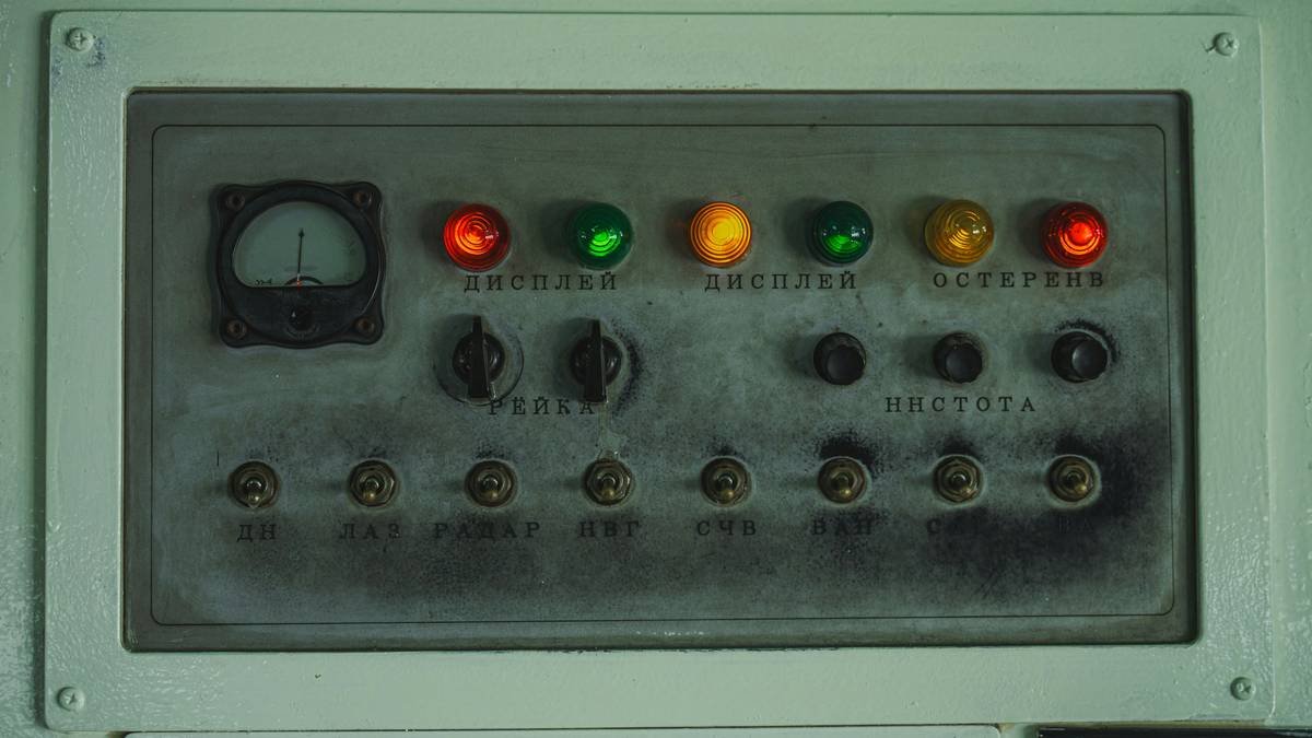 Before-and-after graph displaying Jessica's reduced monthly utility expenses